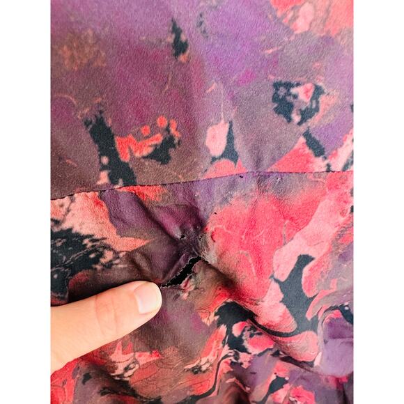 SLATE & WILLOW Red Purple Ruched Floral Side Slit Scoop Neck Dress size 0 - Picture 8 of 16